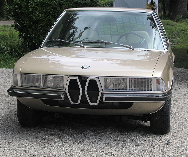  Studie von Bertone 1970 (BMW-Nachbau 2019) 