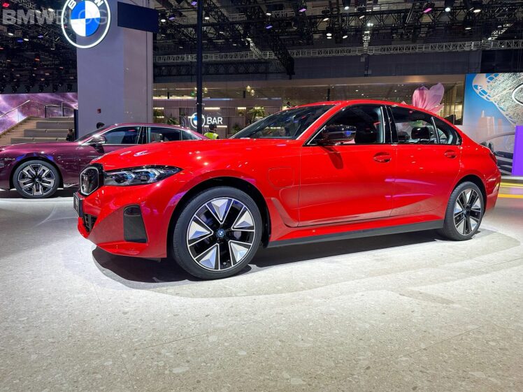 BMW نزدیک به 700000 خودرو را در چین به دلیل نقص پمپ خنک کننده فراخوان می کند.